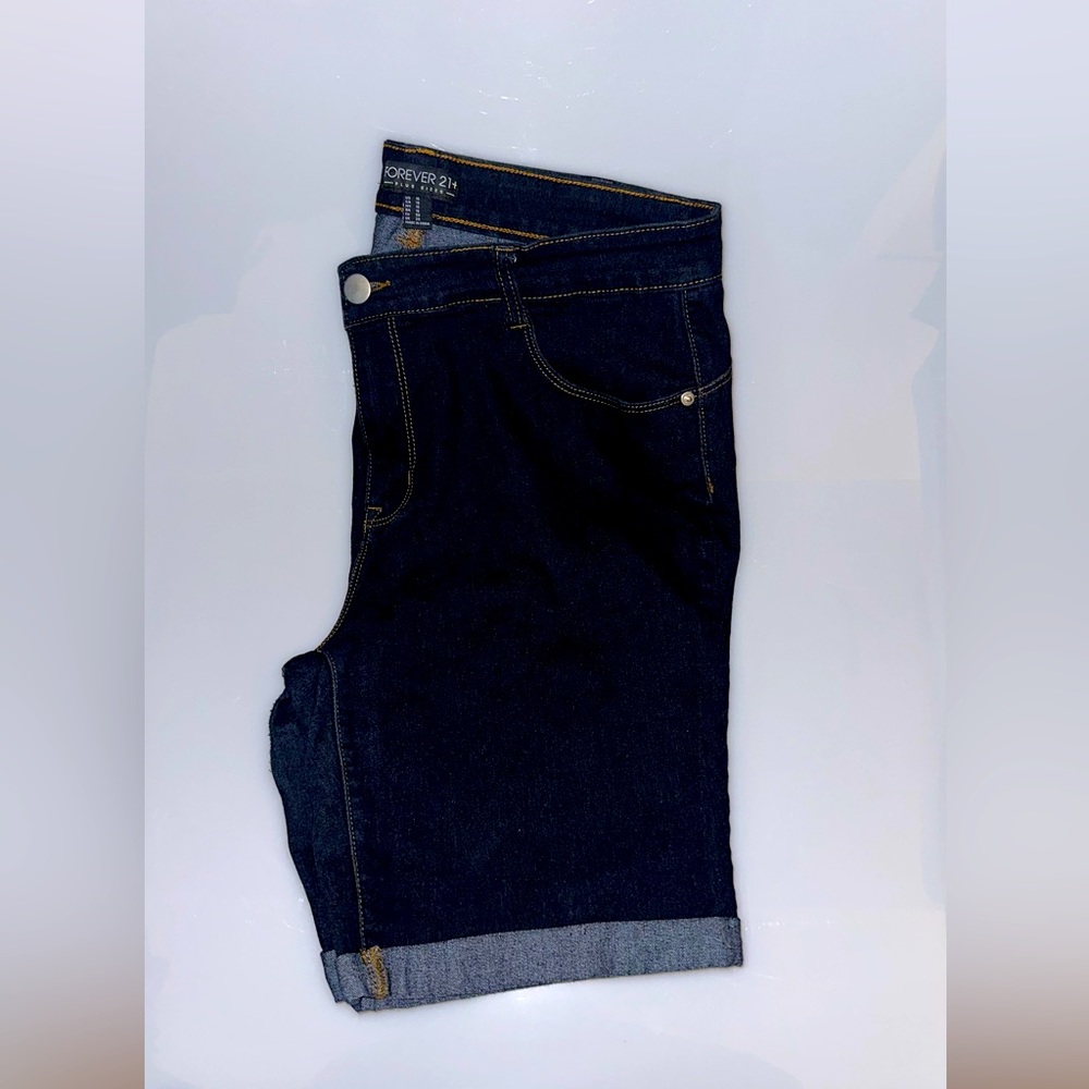 Denim Bermuda shorts Dark denim Sz16